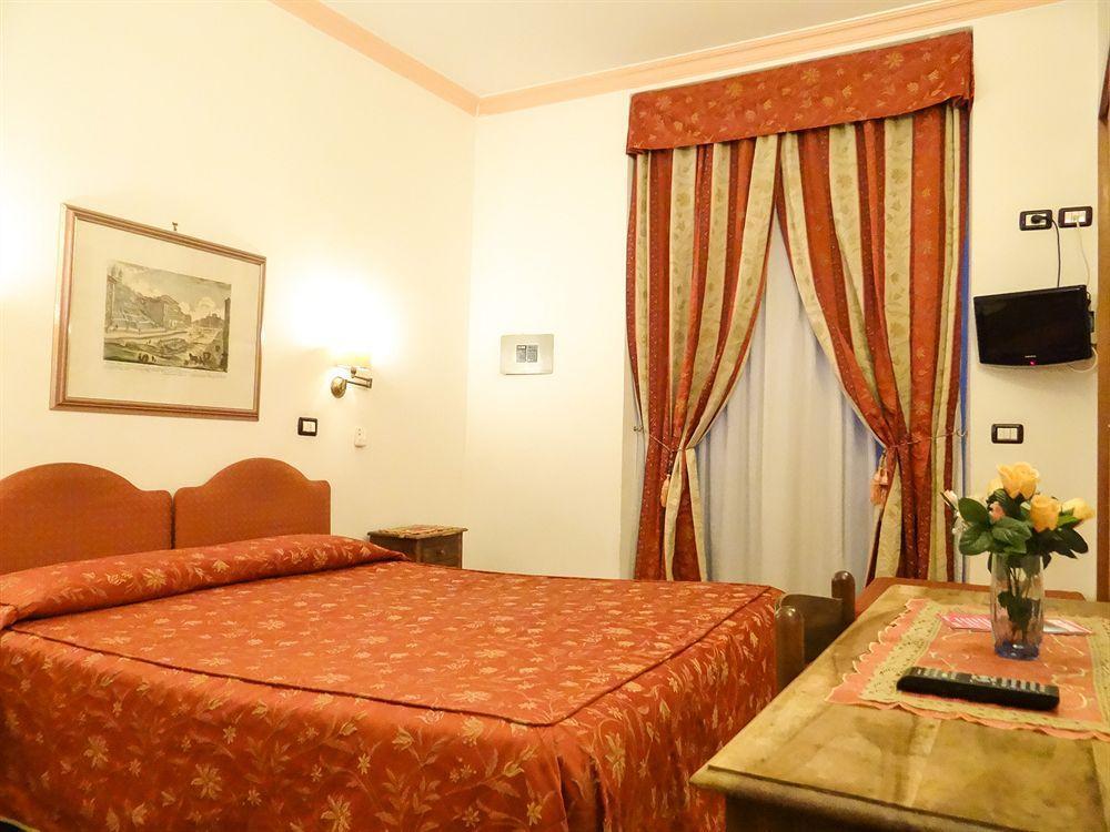 Giuliana Hotel