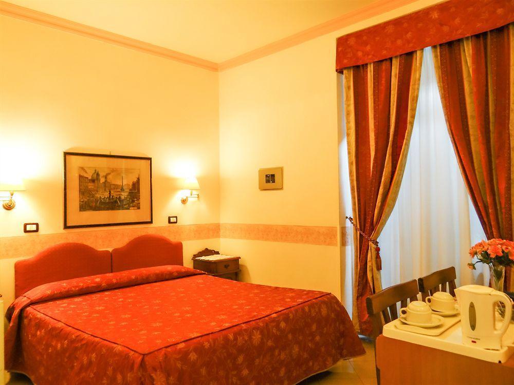 Giuliana Hotel 2*