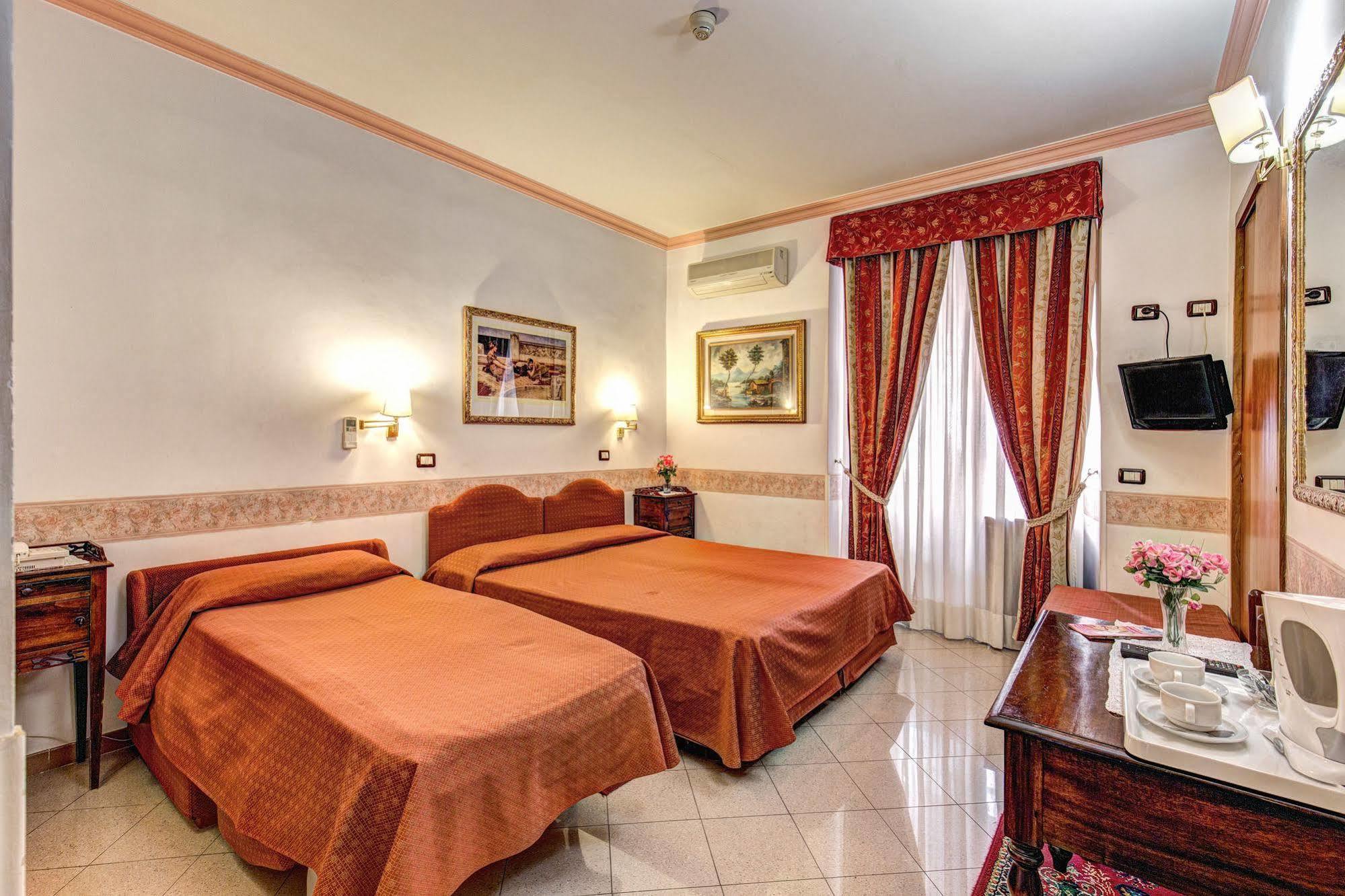 Giuliana Hotel